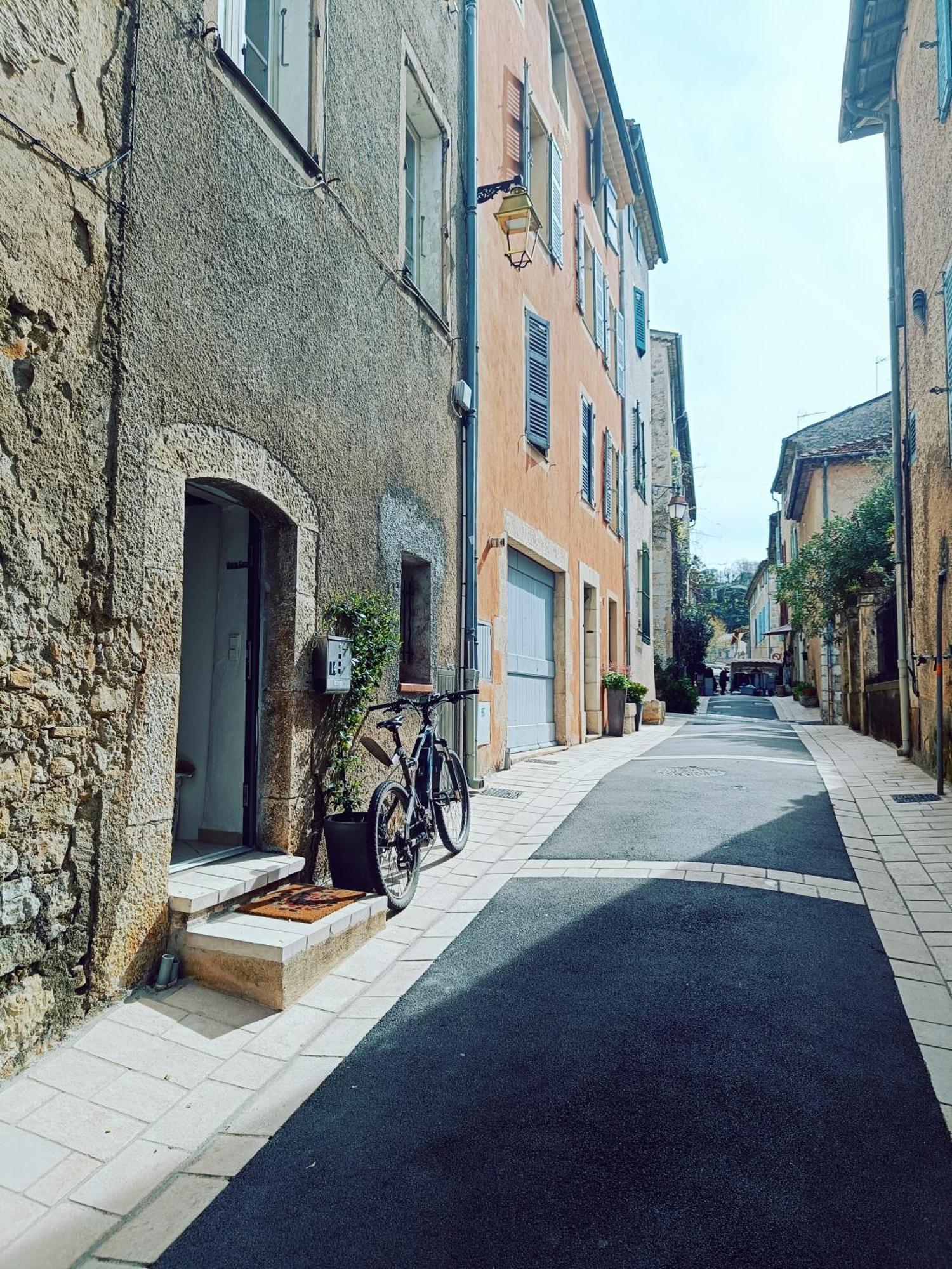 Cosy Flat In The Heart Of Valbonne Village Экстерьер фото